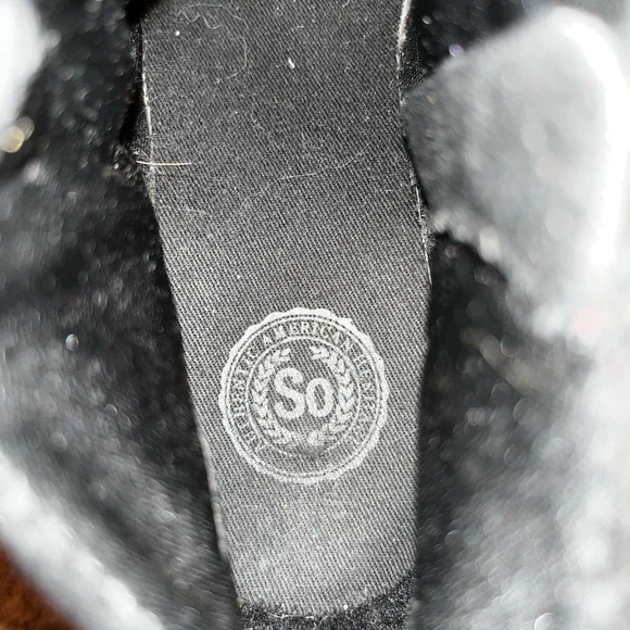 Booties - Picture 4 of 4